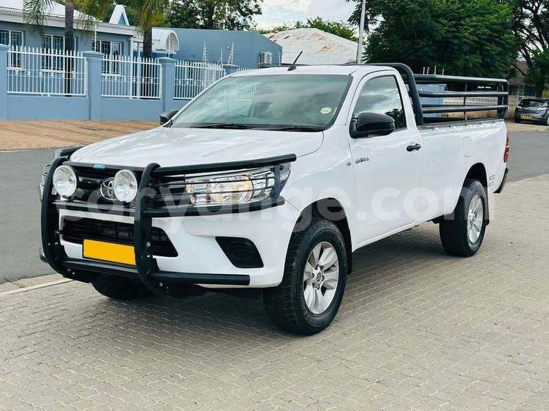 Big with watermark toyota hilux namibia windhoek 25242