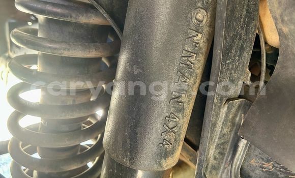 Buy Used Toyota Land Cruiser Blue Car in Ondangwa in Oshikoto Buy Used Toyota Land Cruiser Blue Car in Ondangwa in Oshikoto