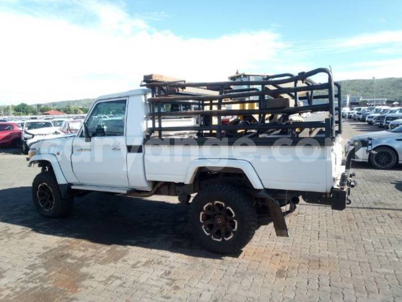 Big with watermark toyota land cruiser hardap rehoboth 25265