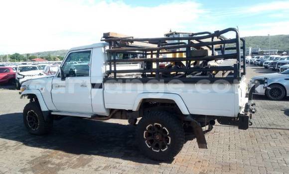 Buy Used Toyota Land Cruiser White Car in Rehoboth in Hardap Buy Used Toyota Land Cruiser White Car in Rehoboth in Hardap
