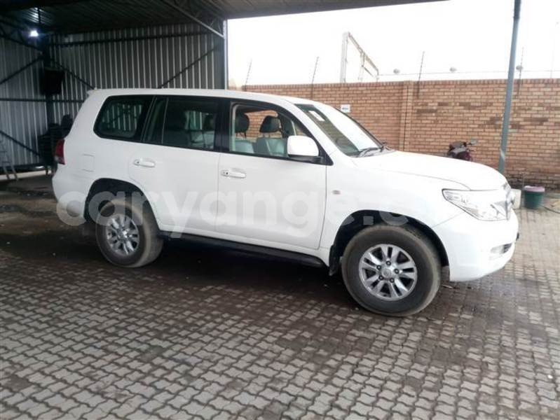 Big with watermark toyota land cruiser prado namibia windhoek 25267