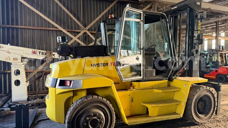 Big with watermark caterpillar 120 namibia oshakati 25268