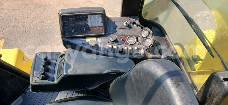 Big with watermark caterpillar 120 namibia oshakati 25268