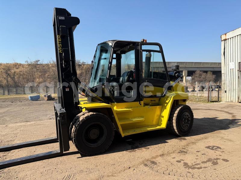 Big with watermark caterpillar 120 namibia oshakati 25268