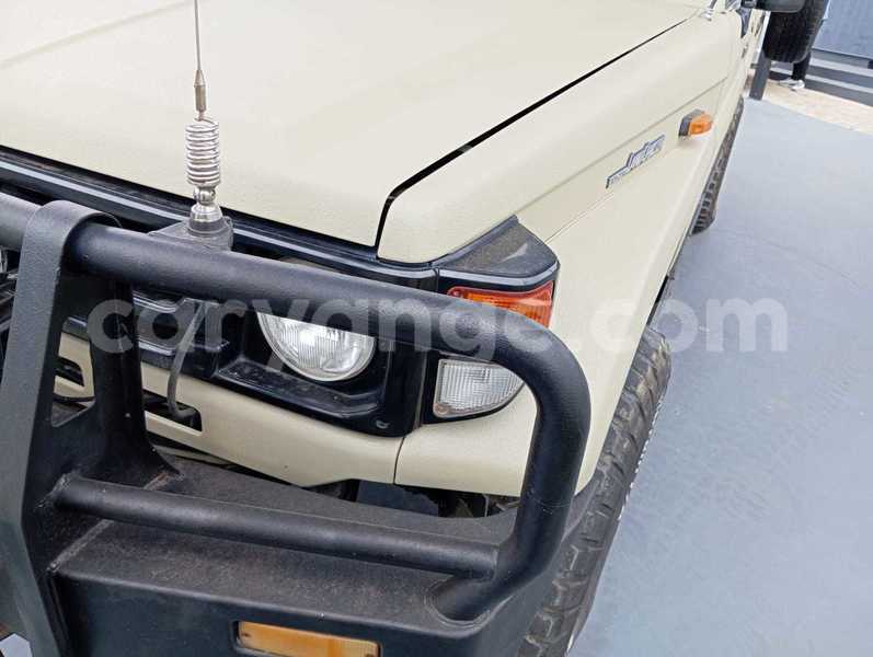 Big with watermark toyota land cruiser namibia oshakati 25271