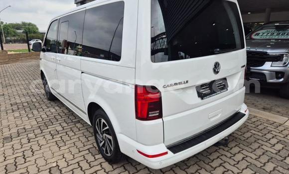 Buy Used Volkswagen Caravelle White Car in Gobabis in Omaheke Buy Used Volkswagen Caravelle White Car in Gobabis in Omaheke