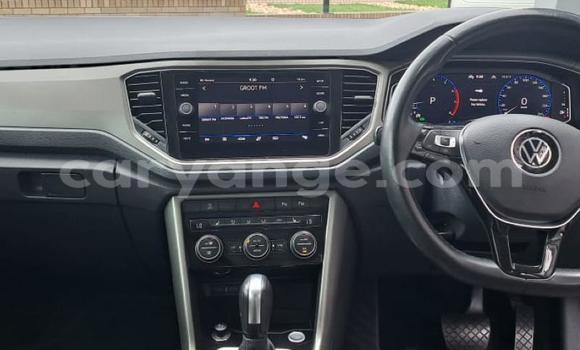 Buy Used Volkswagen T-Roc White Car in Gobabis in Omaheke Buy Used Volkswagen T-Roc White Car in Gobabis in Omaheke