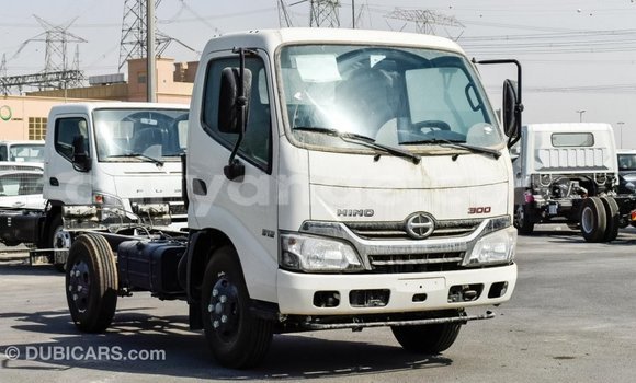 Buy Import Hino 300 Series White Truck in Import - Dubai in Namibia Buy Import Hino 300 Series White Truck in Import - Dubai in Namibia
