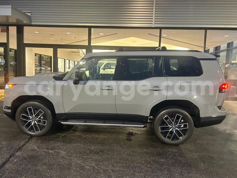 Big with watermark lexus gx namibia windhoek 25296