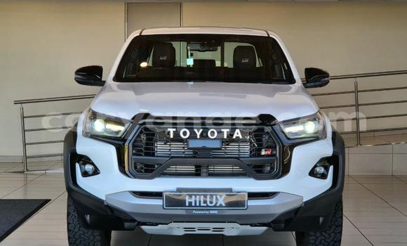 Acheter Occasion Voiture Toyota Hilux Blanc à Windhoek, Namibie Acheter Occasion Voiture Toyota Hilux Blanc à Windhoek, Namibie