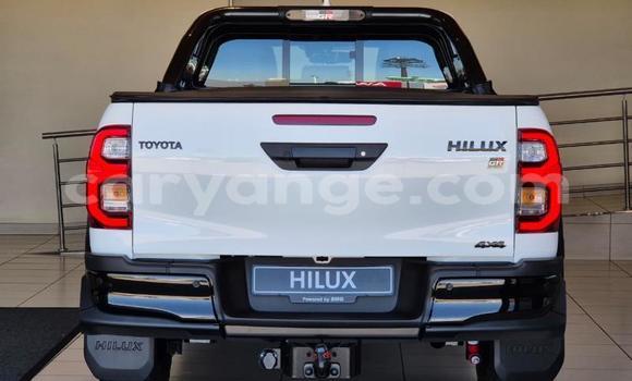 Acheter Occasion Voiture Toyota Hilux Blanc à Windhoek, Namibie Acheter Occasion Voiture Toyota Hilux Blanc à Windhoek, Namibie