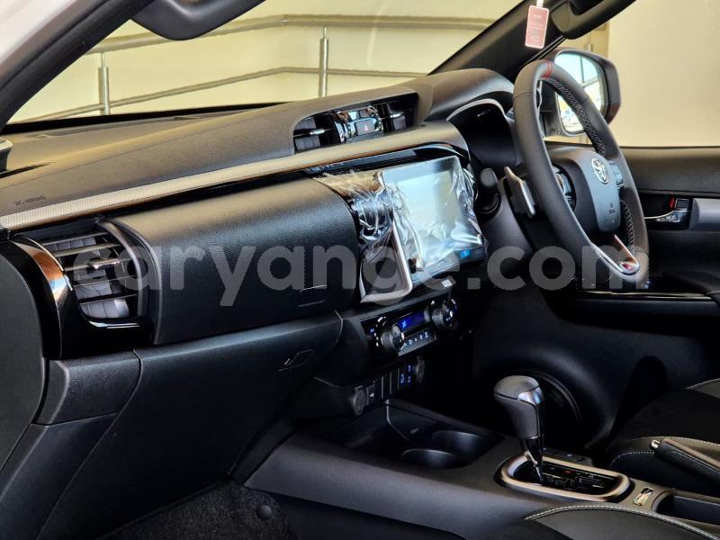 Big with watermark toyota hilux namibia windhoek 25308