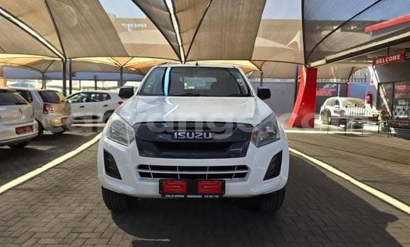 Acheter Occasion Voiture Isuzu D–MAX Blanc à Windhoek, Namibie Acheter Occasion Voiture Isuzu D–MAX Blanc à Windhoek, Namibie