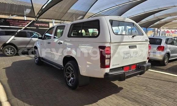 Acheter Occasion Voiture Isuzu D–MAX Blanc à Windhoek, Namibie Acheter Occasion Voiture Isuzu D–MAX Blanc à Windhoek, Namibie