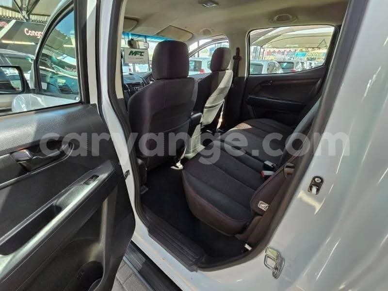 Big with watermark isuzu d max namibia windhoek 25310