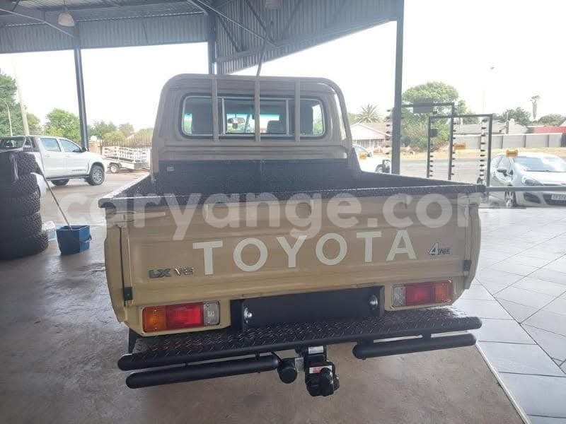 Big with watermark toyota land cruiser namibia windhoek 25313