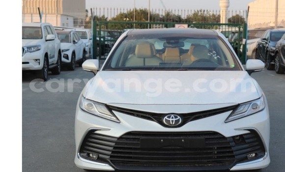 Buy Used Toyota Camry White Car in Windhoek in Namibia