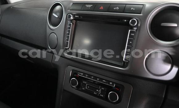 Acheter Occasion Voiture Volkswagen Amarok Blanc à Walvis Bay, Namibie Acheter Occasion Voiture Volkswagen Amarok Blanc à Walvis Bay, Namibie