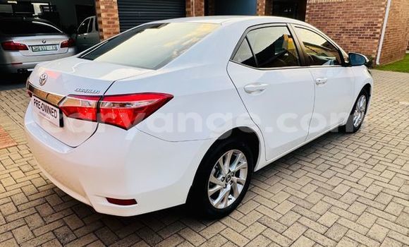 Acheter Occasion Voiture Toyota Corolla Blanc à Grootfontein, Namibie Acheter Occasion Voiture Toyota Corolla Blanc à Grootfontein, Namibie
