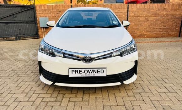 Acheter Occasion Voiture Toyota Corolla Blanc à Grootfontein, Namibie Acheter Occasion Voiture Toyota Corolla Blanc à Grootfontein, Namibie