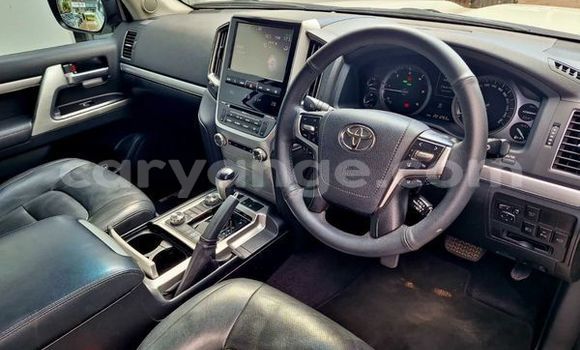 Acheter Occasion Voiture Toyota Land Cruiser Blanc à Windhoek, Namibie Acheter Occasion Voiture Toyota Land Cruiser Blanc à Windhoek, Namibie