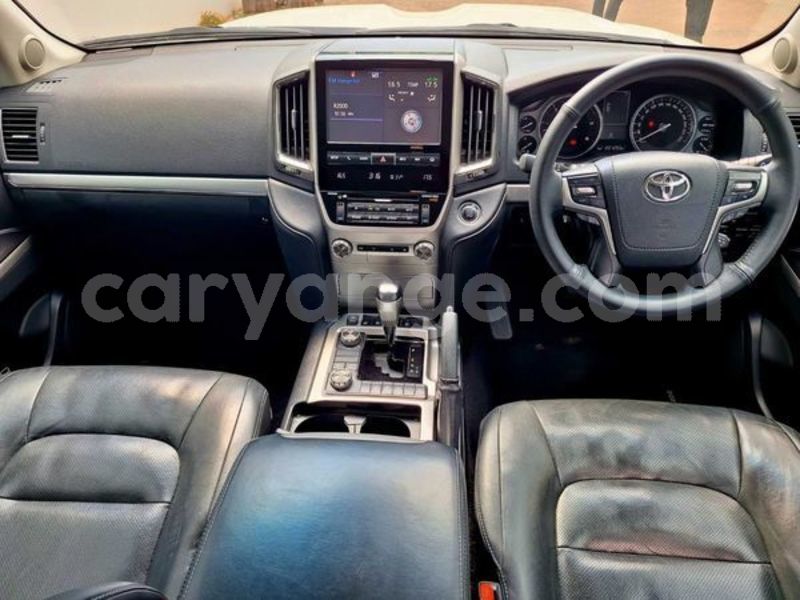 Big with watermark toyota land cruiser namibia windhoek 25322