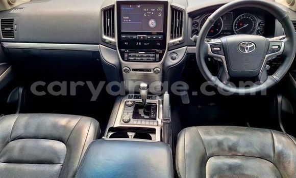 Acheter Occasion Voiture Toyota Land Cruiser Blanc à Windhoek, Namibie Acheter Occasion Voiture Toyota Land Cruiser Blanc à Windhoek, Namibie