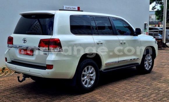 Acheter Occasion Voiture Toyota Land Cruiser Blanc à Windhoek, Namibie Acheter Occasion Voiture Toyota Land Cruiser Blanc à Windhoek, Namibie