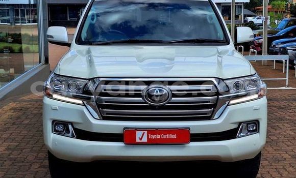 Acheter Occasion Voiture Toyota Land Cruiser Blanc à Windhoek, Namibie Acheter Occasion Voiture Toyota Land Cruiser Blanc à Windhoek, Namibie