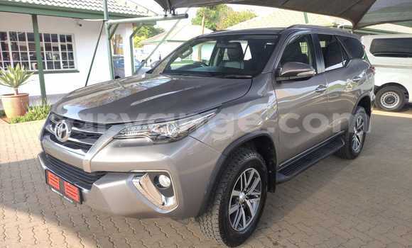Buy Used Toyota Fortuner Brown Car in Windhoek in Namibia