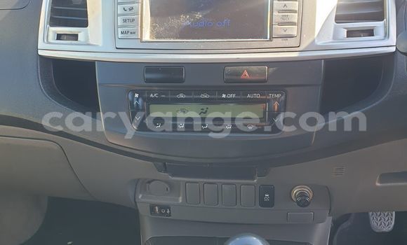 Acheter Occasion Voiture Toyota Hilux Rouge à Gobabis, Omaheke Acheter Occasion Voiture Toyota Hilux Rouge à Gobabis, Omaheke