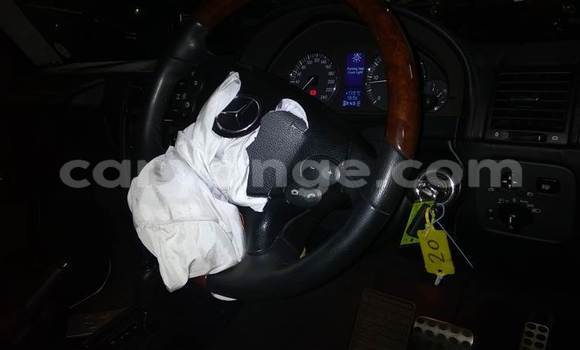 Acheter Occasion Voiture Mercedes-Benz G–Class Blanc à Windhoek, Namibie Acheter Occasion Voiture Mercedes-Benz G–Class Blanc à Windhoek, Namibie