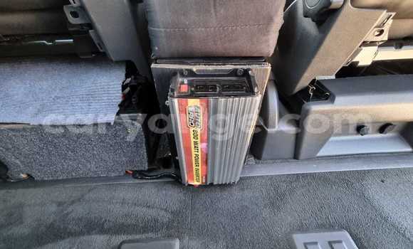 Acheter Occasion Voiture Volkswagen Caravelle Gris à Swakopmund, Namibie Acheter Occasion Voiture Volkswagen Caravelle Gris à Swakopmund, Namibie