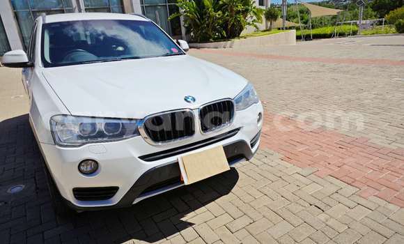 Acheter Occasion Voiture BMW 2er Blanc à Windhoek, Namibie Acheter Occasion Voiture BMW 2er Blanc à Windhoek, Namibie