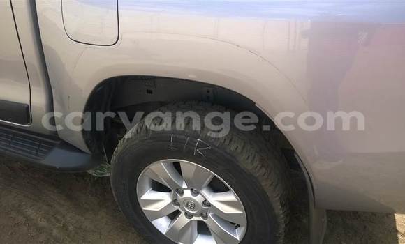 Acheter Occasion Voiture Toyota Hilux Gris à Oshakati, Namibie Acheter Occasion Voiture Toyota Hilux Gris à Oshakati, Namibie