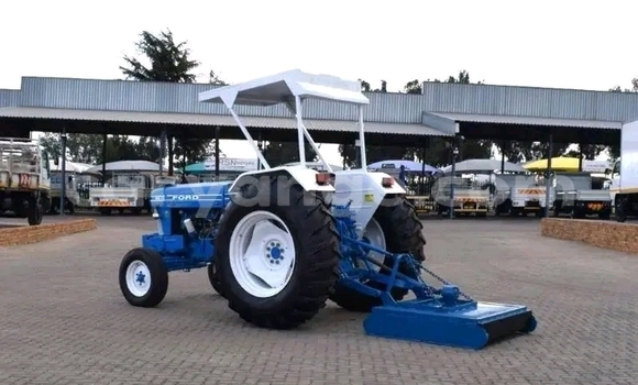 Buy Used Ford E 150 Cargo Van Blue Truck in Gobabis in Omaheke Buy Used Ford E 150 Cargo Van Blue Truck in Gobabis in Omaheke