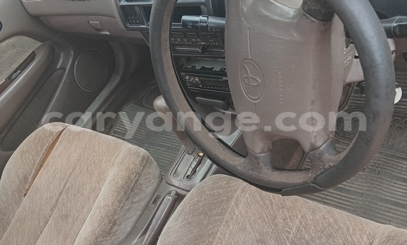 Acheter Occasion Voiture Toyota Corolla Gris à Rundu, Namibie Acheter Occasion Voiture Toyota Corolla Gris à Rundu, Namibie