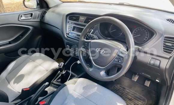 Buy Used Hyundai Starex (H-1) Other Car in Windhoek in Namibia Buy Used Hyundai Starex (H-1) Other Car in Windhoek in Namibia