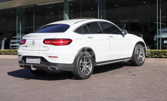 Acheter Occasion Voiture Mercedes-Benz GLC 250D Blanc à Gobabis, Omaheke Acheter Occasion Voiture Mercedes-Benz GLC 250D Blanc à Gobabis, Omaheke