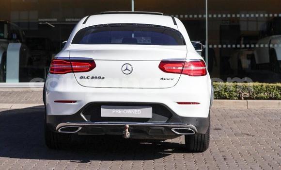 Acheter Occasion Voiture Mercedes-Benz GLC 250D Blanc à Gobabis, Omaheke Acheter Occasion Voiture Mercedes-Benz GLC 250D Blanc à Gobabis, Omaheke