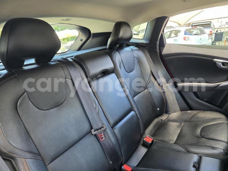 Big with watermark volvo v40 cross country omaheke gobabis 25398