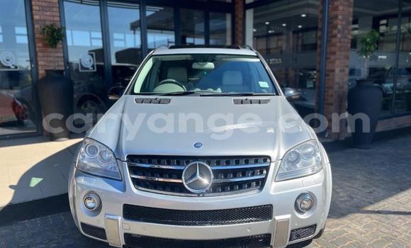 Buy Used Mercedes-Benz ML–Class White Car in Gobabis in Omaheke