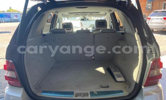 Buy Used Mercedes-Benz ML–Class White Car in Gobabis in Omaheke Buy Used Mercedes-Benz ML–Class White Car in Gobabis in Omaheke