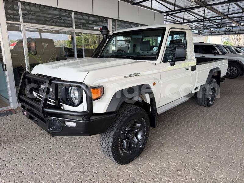 Big with watermark toyota land cruiser omaheke gobabis 25401