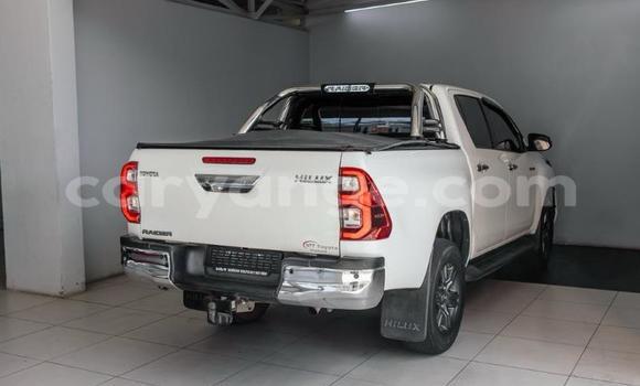 Acheter Occasion Voiture Toyota Hilux Blanc à Gobabis, Omaheke Acheter Occasion Voiture Toyota Hilux Blanc à Gobabis, Omaheke