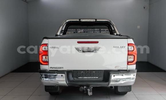 Acheter Occasion Voiture Toyota Hilux Blanc à Gobabis, Omaheke Acheter Occasion Voiture Toyota Hilux Blanc à Gobabis, Omaheke