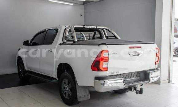 Acheter Occasion Voiture Toyota Hilux Blanc à Gobabis, Omaheke Acheter Occasion Voiture Toyota Hilux Blanc à Gobabis, Omaheke