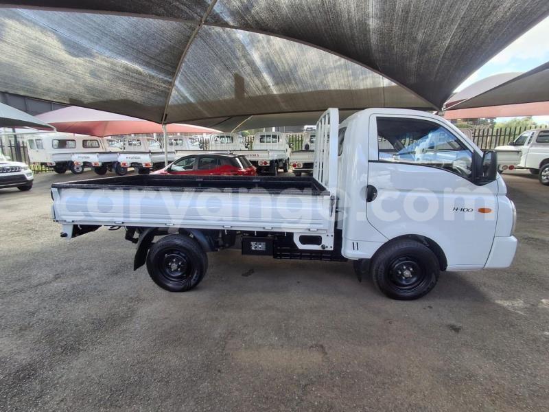 Big with watermark hyundai h200 omaheke gobabis 25407