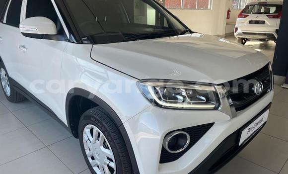 Buy Used Toyota Axio White Car in Gobabis in Omaheke Buy Used Toyota Axio White Car in Gobabis in Omaheke