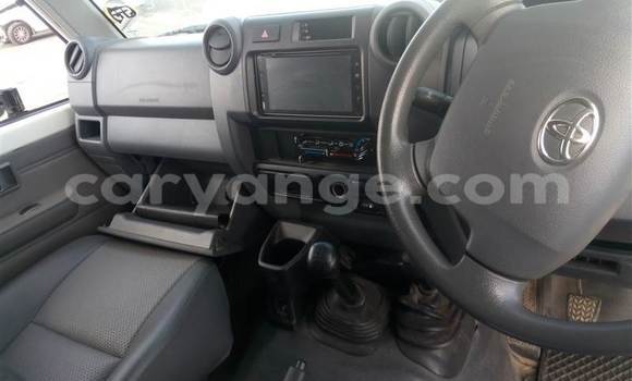 Buy Used Toyota Land Cruiser White Car in Swakopmund in Namibia Buy Used Toyota Land Cruiser White Car in Swakopmund in Namibia